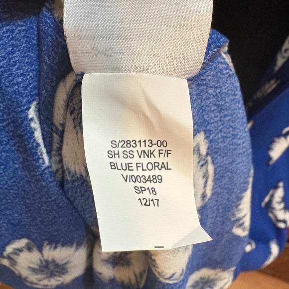COPY-Gap Blue Floral Short Sleeve V Neck Dress‎ Womens Size 4 NWOT - Picture 7 of 9